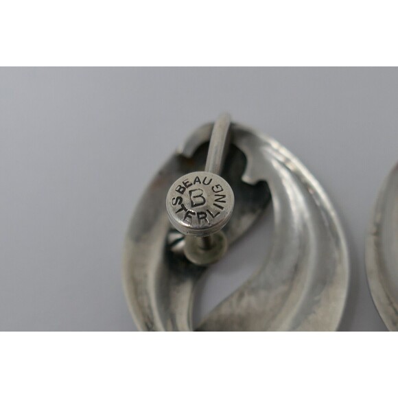Beau Sterling Silver Oval Screw Back Earrings - Picture 6 of 6